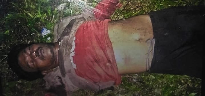 Keterangan gambar : Korban sekaligus pelaku diduga pencuri ayam yang duel dengan pemilik ayam hingga menghembuskan napas terahir setelah terkena sabetan senjata tajam.(Kusmulia)
