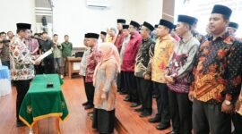 Wali Kota Medan, Bobby Nasution mengukuhkan pengurus Lembaga Pengembangan Tilawatil Qur'an (LPTQ) Kota Medan periode 2024-2028 di Balai Kota, Kamis (22/8).
