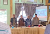 Rapat Koordinasi Persiapan Penerimaan Pendaftaran dan Pemeriksaan Kesehatan dalam tahapan pencalonan pada Pemilihan Serentak Tahun 2024, di RM Pondok Punokawan, Kamis (22/8).