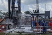 Insiden kejadian kebakaran di salah satu sumur yang sedang melakukan pekerjaan perawatan, yang berlokasi di Kampung Bukit Tempurung, Kecamatan Kota Kuala Simpang, Kabupaten Aceh Tamiang, Aceh, pada Sabtu (17/08). 
