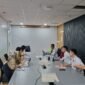 Pengurus Pusat Kesatuan Aksi Mahasiswa Muslim Indonesia (PP KAMMI) mendatangi kantor Kementerian Lingkungan Hidup dan Kehutanan (KLHK) di Jakarta pada Senin, 19 Agustus 2024. Kelompok aktivis yang baru satu bulan dilantik ini menyampaikan kajian beserta catatan kritisnya 