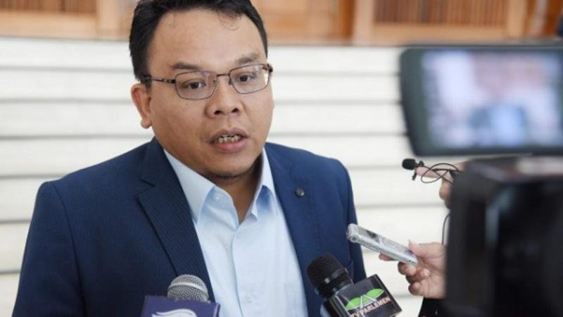 Saleh Partaonan Daulay - Ketua Komisi VII DPR RI