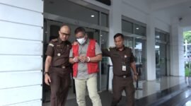 Dokumen foto terdakwa Jubel Tambunan saat dikenakan rompi oranye