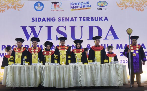 Sidang senat terbuka STMIK Kaputama Binjai