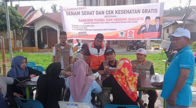 Kegiatan senam sehat dan cek kesehatan gratis dilaksanakan oleh paslon Zainuddin-Hendro di Kecamatan Binjai, Minggu (20/10)
