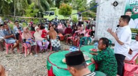 Calon wakil bupati Langkat Adli Tama Sembiring bertemu warga Desa Sangga Lima, Kecamatan Gebang, Kabupaten Langkat, pada Selasa sore (29/10/2024)