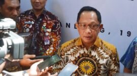 Menteri Dalam Negeri (Mendagri) Tito Karnavian sebut Prabowo tetapkan pelaksanaan Pilkada jadi Hari Libur Nasional.