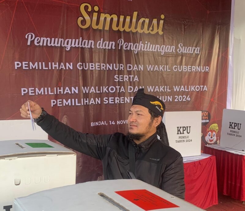 Simulasi pemungutan dan penghitungan suara yang digelar oleh KPU Binjai yang dilaksanakan di Lapangan Basket, Lapangan Merdeka Binjai, yang berada di Jalan Veteran, Kelurahan Tangsi, Kecamatan Binjai Kota, Kota Binjai, Kamis (14/11/2024)