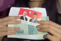 Cuplikan video yang memperlihatkan politik uang dari salah satu paslon