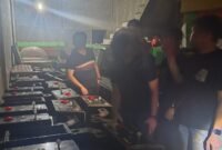 Barang bukti mesin judi ditemukan di Tandem, Kota Binjai, Sabtu (2/11) malam.