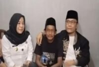 Gus Miftah Temui Sunhaji Penjual Es Teh