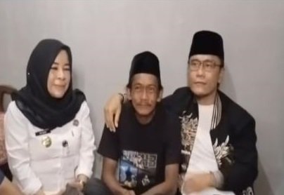 Gus Miftah Temui Sunhaji Penjual Es Teh