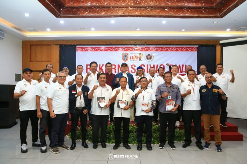 Ketua PWI Pusat, Hendri Ch Bangun bersama pengurus Forwanas Provinsi.(rel)Ketua PWI Pusat, Hendri Ch Bangun bersama pengurus Forwanas Provinsi.(rel)