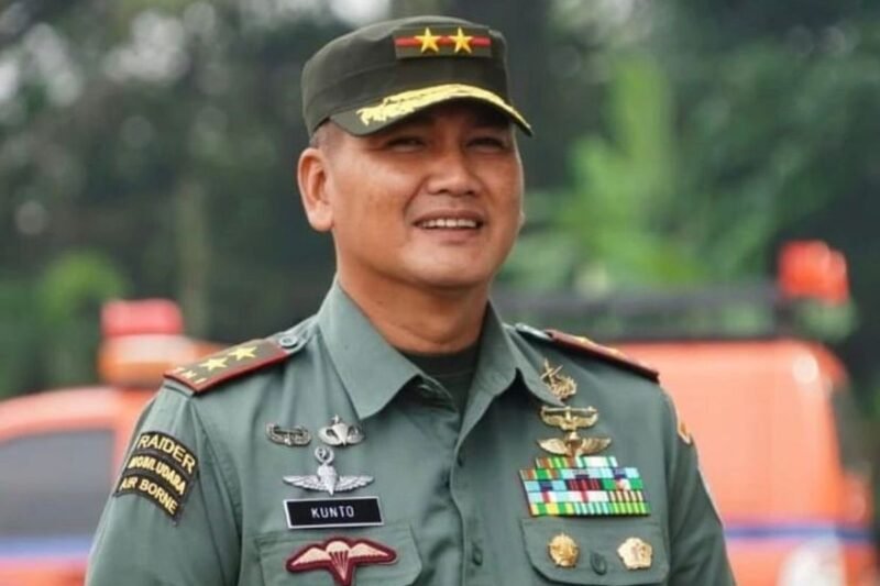 Letjen TNI Kunto Arief Wibowo yang merupakan putra Wakil Presiden keenam Republik Indonesia Try Sutrisno.(int)